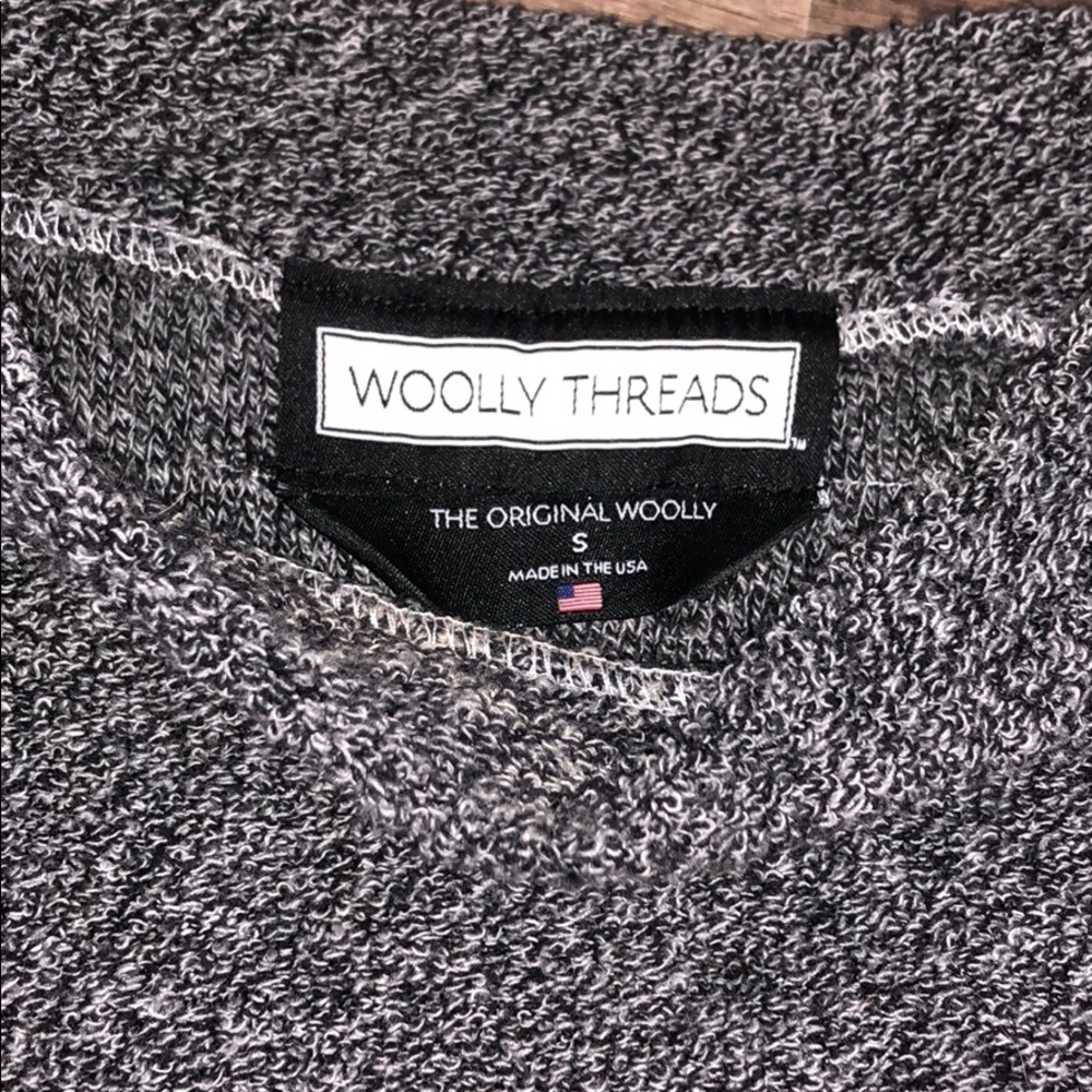 Woolly Threads Pullover - Picture 2 of 2